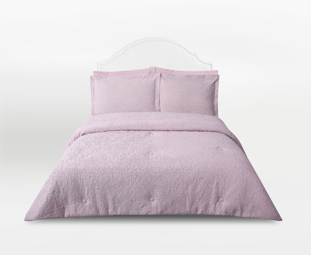 Alynna Comforter Set