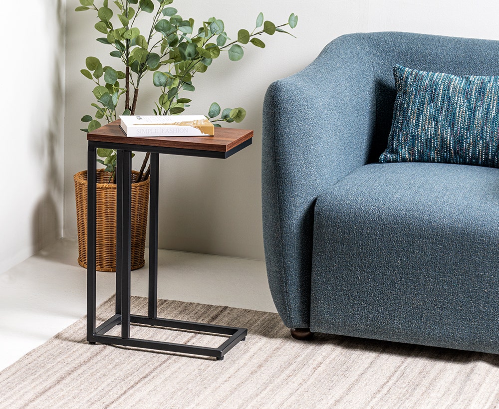 Table next cheap to sofa