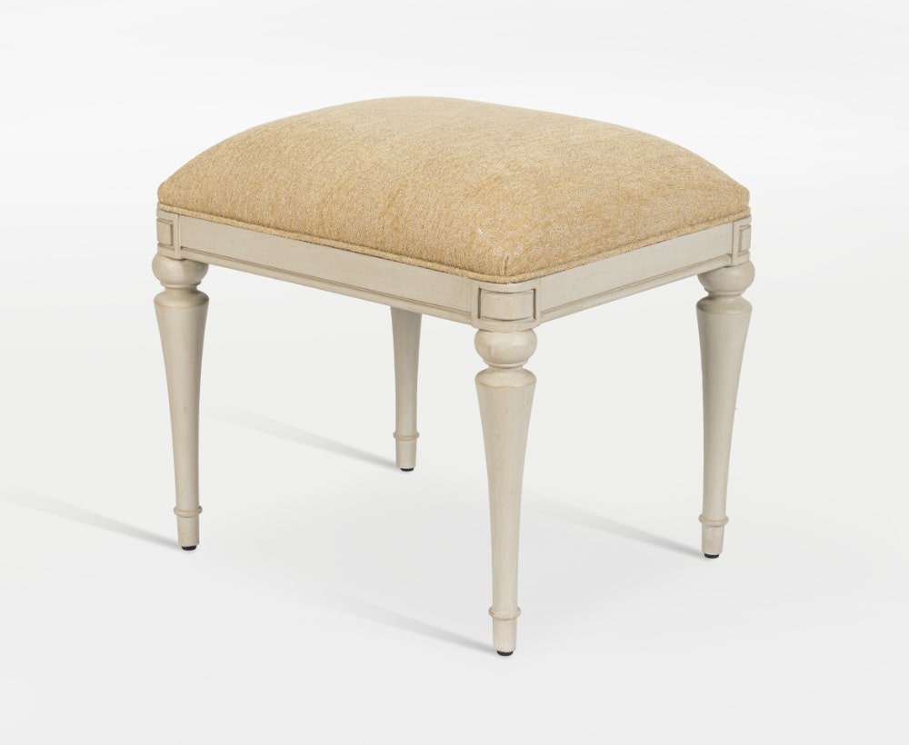 Leira stool