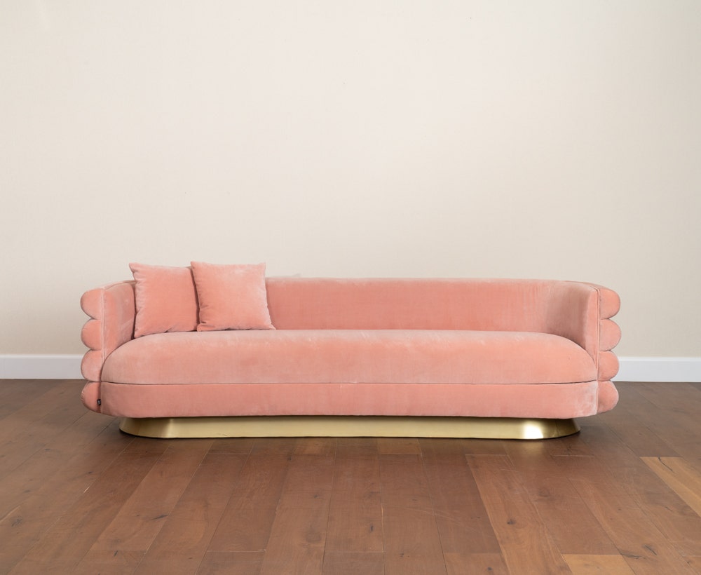 Blush pink 2025 velvet sofa